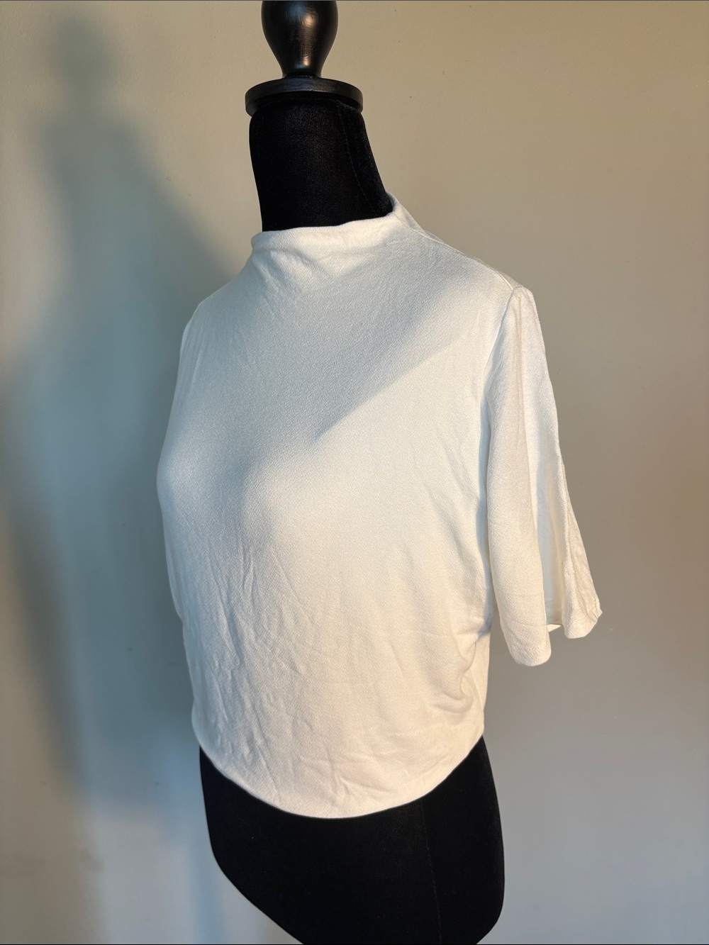 naked wardrobe White Cropped Boxy Tee NWOT